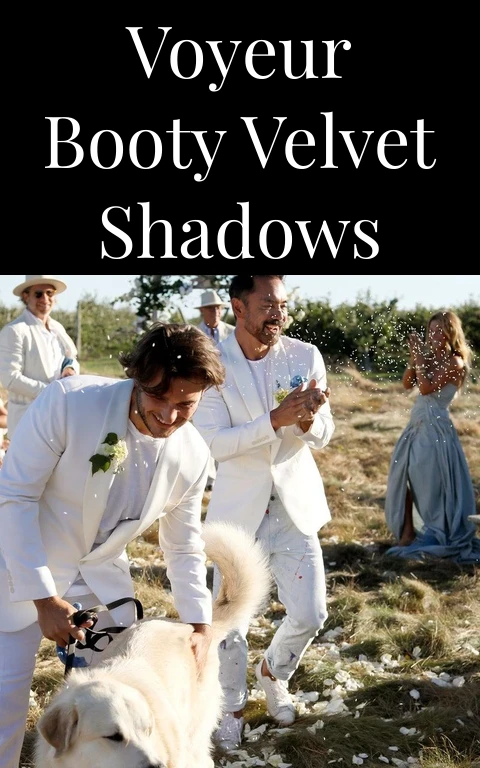 Voyeur Booty Velvet Shadows